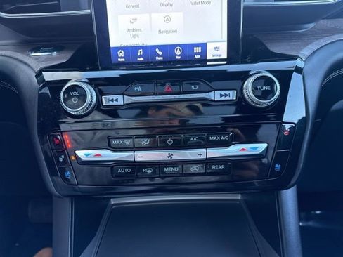 Used 2022 Ford Explorer Platinum w/ Equipment Group 601A image 16