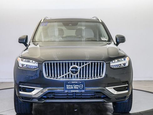 Used 2022 Volvo XC90 T8 Inscription Expression w/ Advanced Package AWD/4WD image 7