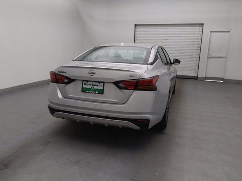 Used 2024 Nissan Altima 2.5 SV image 7