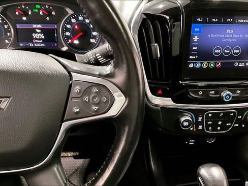 Used 2021 Chevrolet Traverse RS image 12