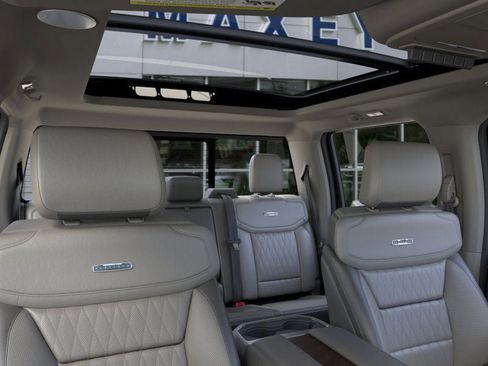 New 2026 Ford F450 Platinum w/ Platinum Plus Package image 22