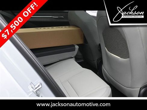 Used 2026 Volvo EX30 Cross Country Ultra w/ Protection Package Premier image 24