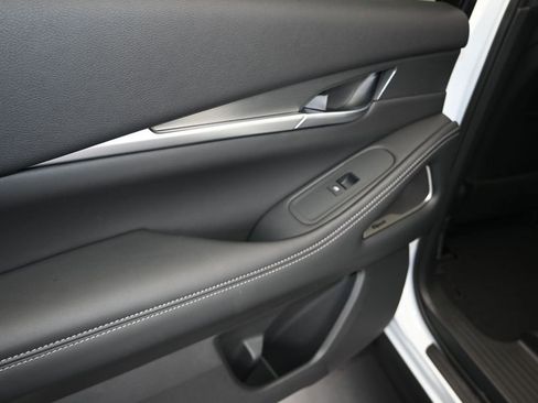 New 2027 INFINITI QX60 Luxe w/ Cargo Package FWD image 15