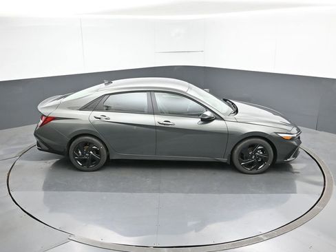 New 2026 Hyundai Elantra SEL Sport Premium FWD image 22
