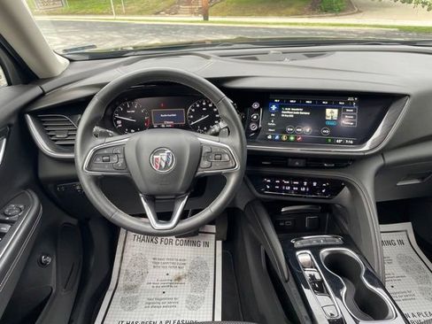 Used 2022 Buick Envision Preferred FWD image 16