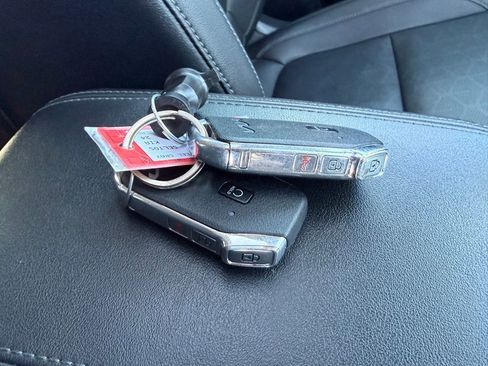 Used 2024 Kia Seltos EX image 35