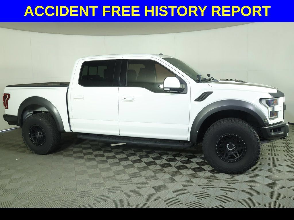 Used 2018 Ford F150 Raptor w/ Equipment Group 802A Luxury AWD/4WD image 3