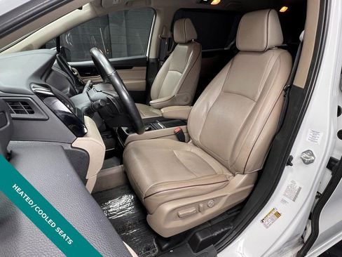 Used 2022 Honda Odyssey Elite image 3