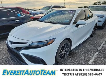 Used 2021 Toyota Camry SE