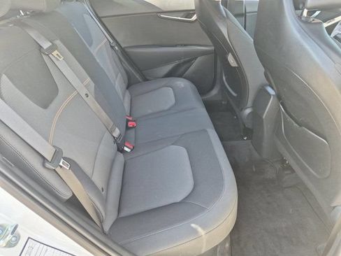 Used 2025 Kia Niro LX FWD image 29