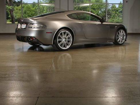 Used 2009 Aston Martin DBS Coupe RWD image 53