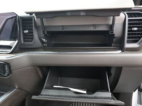 Used 2025 Chevrolet Silverado 2500 LT image 33