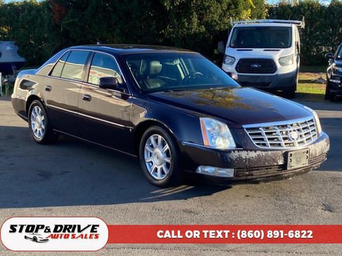 Used 2009 Cadillac DTS image 7