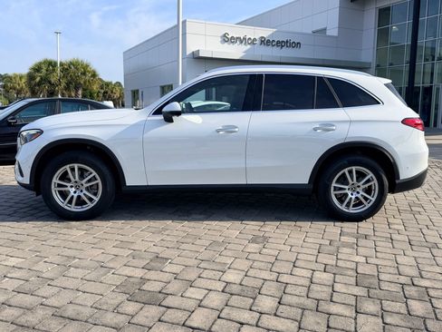 Certified 2025 Mercedes-Benz GLC 300 image 12