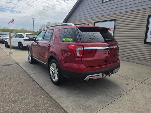 Used 2016 Ford Explorer XLT w/ Equipment Group 202A AWD/4WD image 8