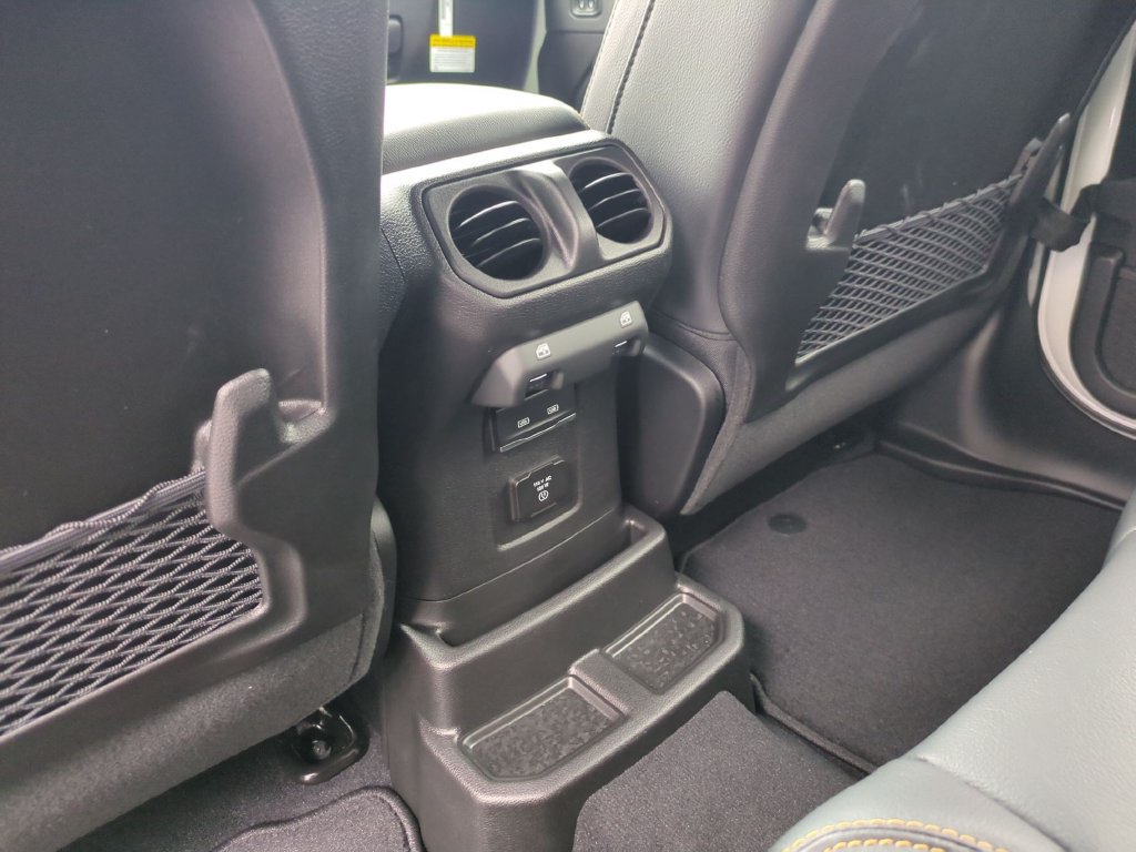 New 2027 Jeep Wrangler Unlimited Sahara AWD/4WD image 30