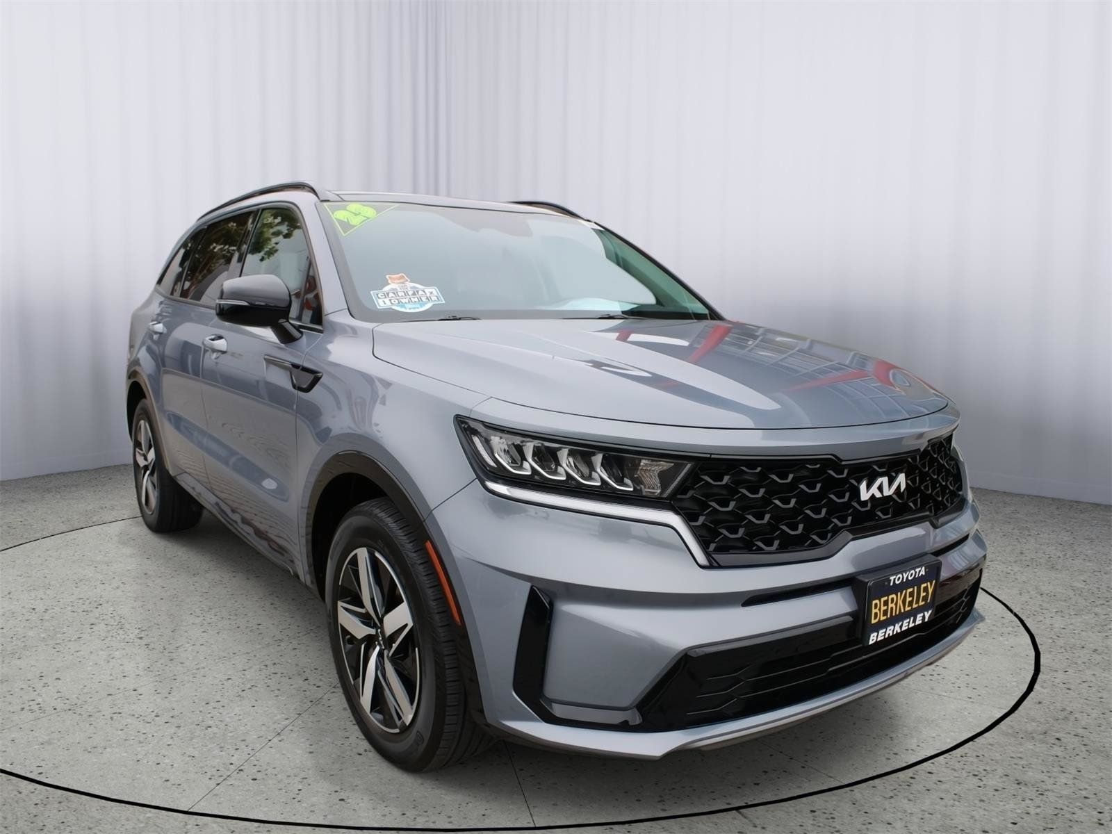 Used 2023 Kia Sorento S w/ Panoramic Sunroof Package FWD image 1