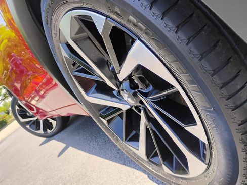 Used 2022 Mitsubishi Outlander SEL FWD image 3