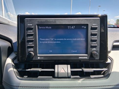 Used 2021 Toyota RAV4 XLE w/ Convenience Package AWD/4WD image 34