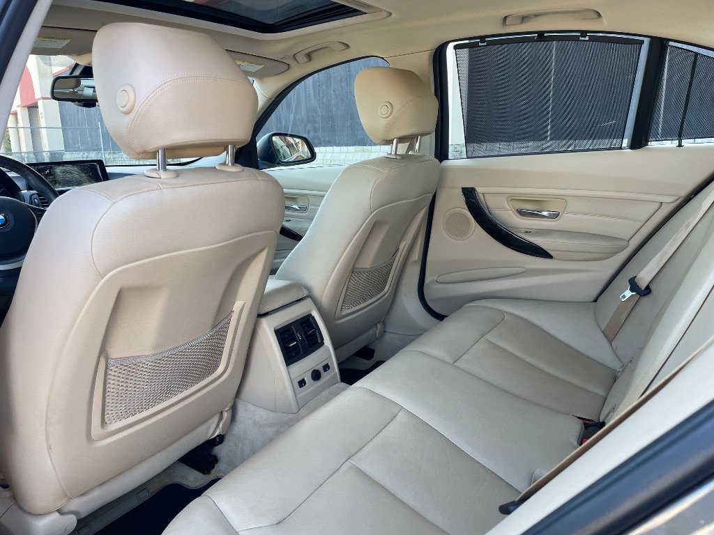 Used 2012 BMW 328i Sedan RWD image 32