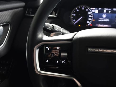 Used 2023 Land Rover Range Rover Velar R-Dynamic S image 29