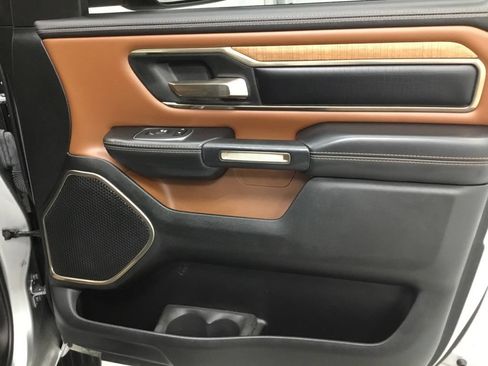 Used 2022 RAM 1500 Limited w/ Body-Colour Bumper Group AWD/4WD image 56