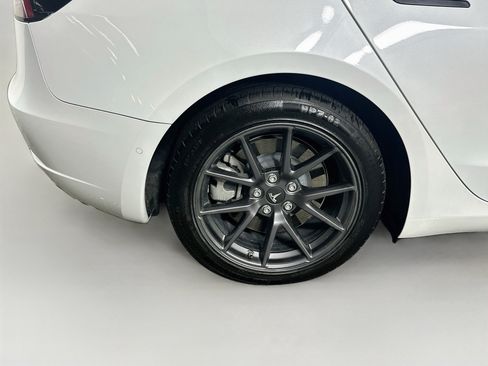 Used 2021 Tesla Model 3 Standard Range Plus RWD image 11