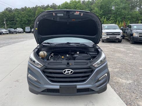 Used 2016 Hyundai Tucson SE w/ Option Group 02 AWD/4WD image 10