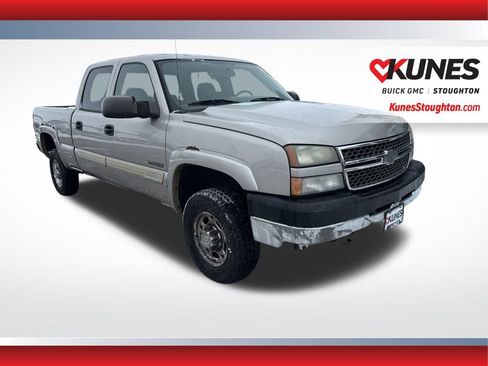 Used 2005 Chevrolet Silverado 2500 LS image 1
