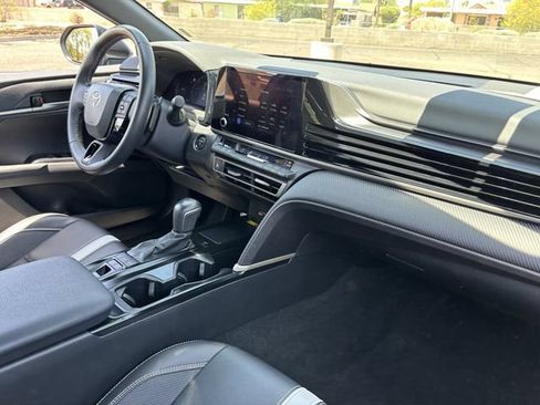 Used 2025 Toyota Camry SE FWD image 12