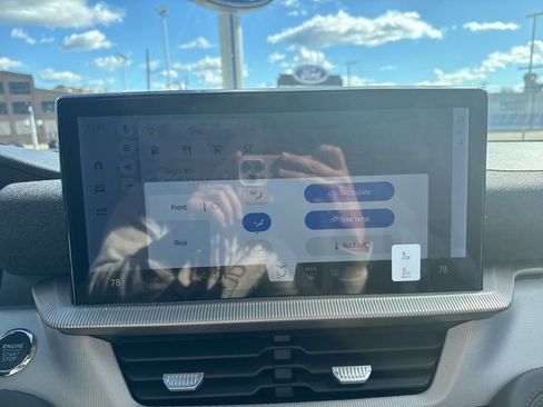New 2026 Ford Explorer Active AWD/4WD image 39