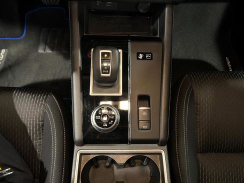Used 2025 Mitsubishi Outlander ES AWD/4WD image 20