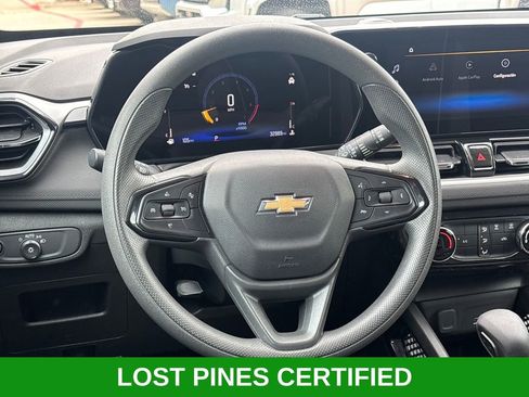 Used 2025 Chevrolet TrailBlazer LT FWD image 27