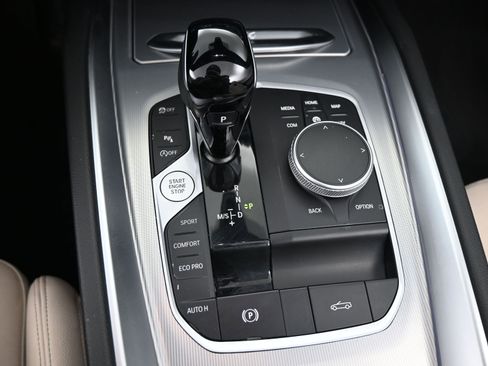 Used 2023 BMW Z4 M40i w/ Premium Package image 16