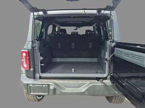 New 2026 Ford Bronco Outer Banks AWD/4WD image 8