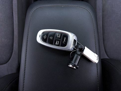 Used 2024 Hyundai Ioniq 5 SE RWD image 27