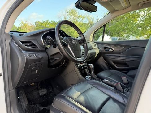 Used 2018 Buick Encore Essence FWD image 9