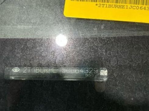 Used 2018 Toyota Corolla SE image 10