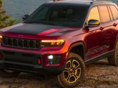 Used 2023 Jeep Grand Cherokee Limited w/ Luxury Tech Group II