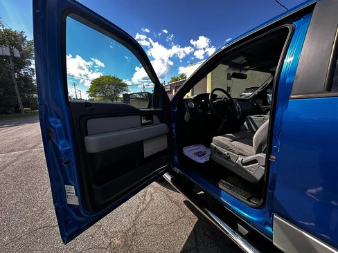 Used 2012 Ford F150 XLT w/ XLT Convenience Pkg AWD/4WD image 13