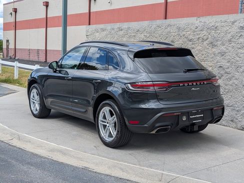 Certified 2025 Porsche Macan image 3