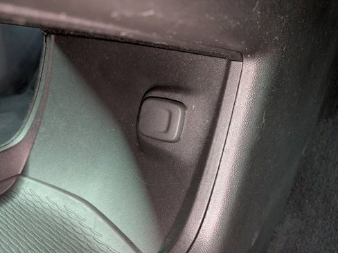 Certified 2023 Cadillac XT5 Premium Luxury w/ LPO, Floor Liner Package image 13