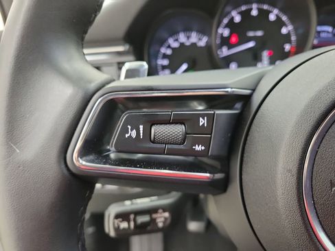 Used 2025 Porsche Macan image 23