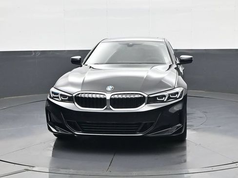Used 2025 BMW 330i xDrive Sedan w/ Premium Package AWD/4WD image 2