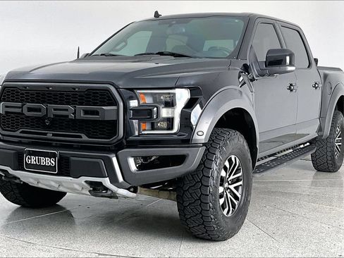 Used 2019 Ford F150 Raptor w/ Equipment Group 802A Luxury AWD/4WD image 5