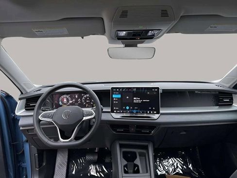 New 2026 Volkswagen Tiguan SE image 4
