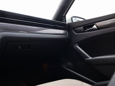 Used 2021 Volkswagen Passat 2.0T R-Line image 38