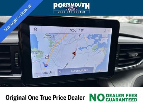 Certified 2022 Ford Explorer XLT w/ Equipment Group 202A image 11