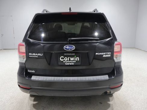 Used 2017 Subaru Forester 2.5i Premium w/ All-Weather Package AWD/4WD image 3