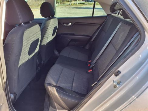 Used 2020 Kia Rio S image 10